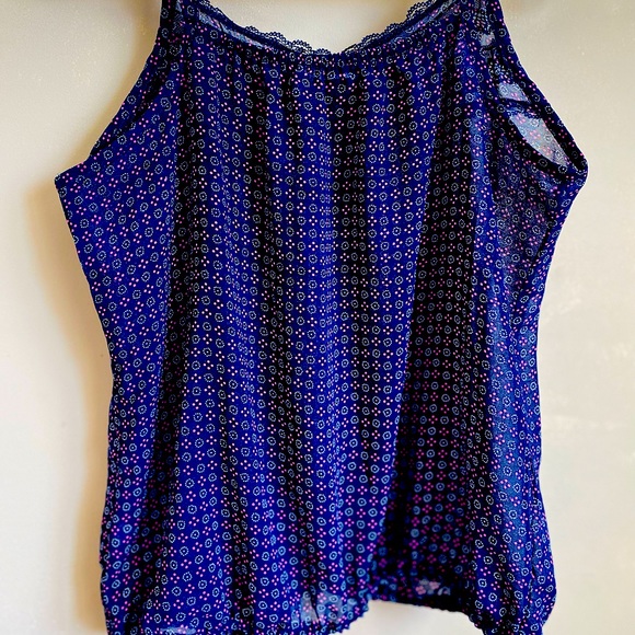 Blue Sheer Faux Button Top with Lace Detail - Picture 4 of 7